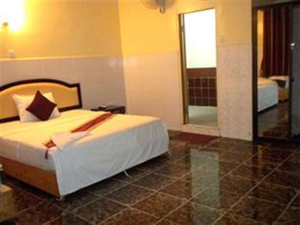 Golden Boat Guesthouse Phnom Penh Extérieur photo